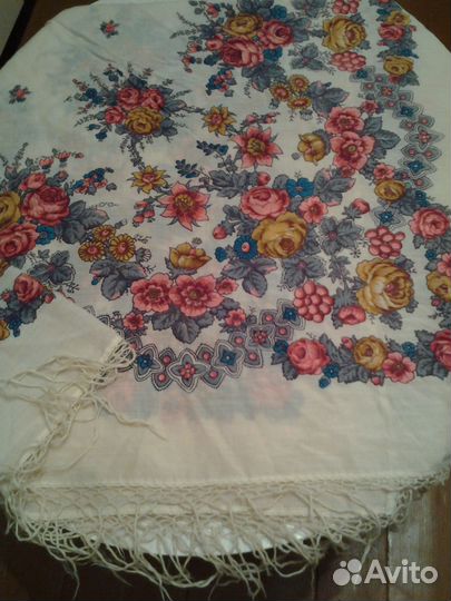 Платок шерстяной большой