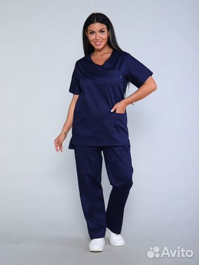 Медицинский костюм женский