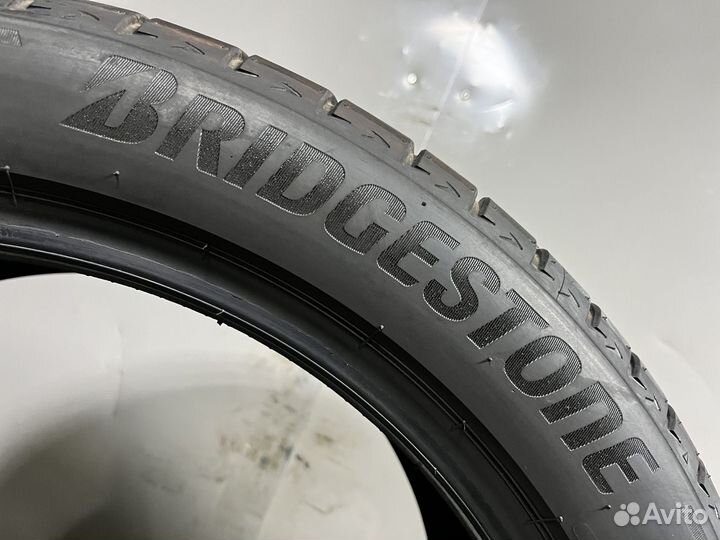 Bridgestone Alenza 001 285/40 R21