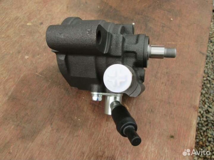 Насос гидроусилителя Toyota Townace Noah KR42 7K-E