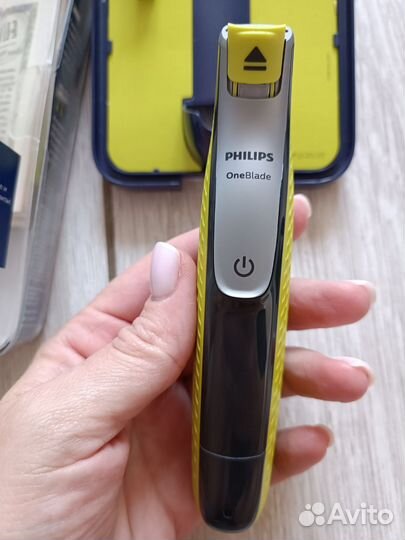Триммер philips OneBlade QP 2530/20