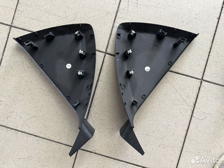 Накладка торпедо боковая левая/правая Форд Фокус 3