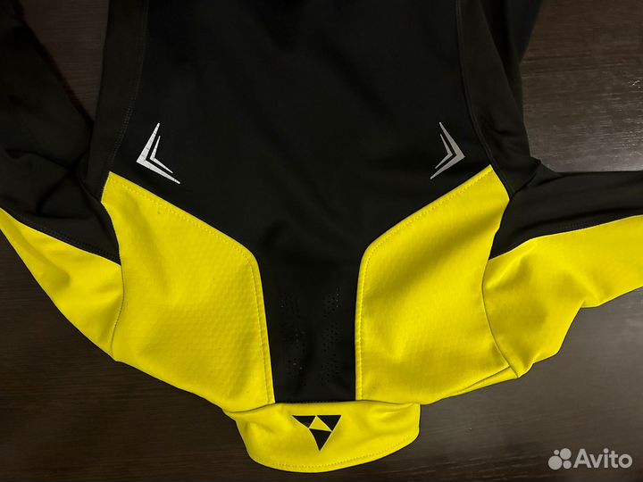 Продам лыжный, разминочный костюм Fisher