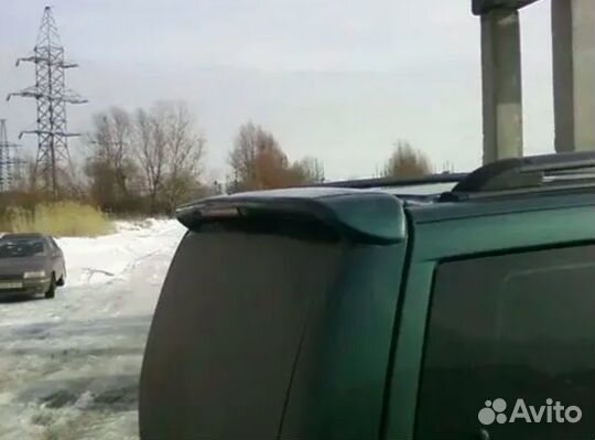 Спойлер со стоп сигналом Vito W638