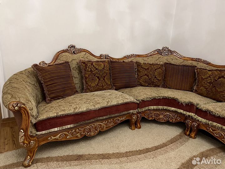 Угловой диван