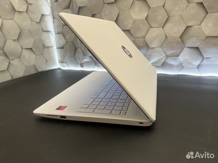 Ноутбук HP 15-db0391ur