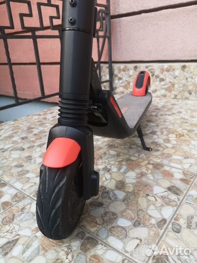Электросамокат Ninebot Kickscooter ES1L