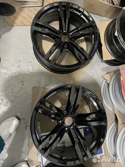Диски R20 разноширокие Style 754m на BMW