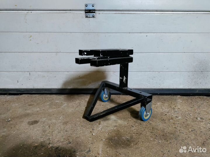 Подставка - тележка для лодочного мотора