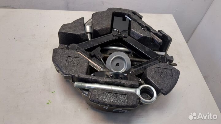 Набор инструментов штатный Subaru Forester 2013, 2