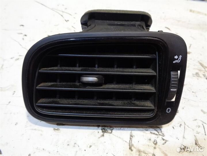 Дефлектор воздушный VW Polo Sedan