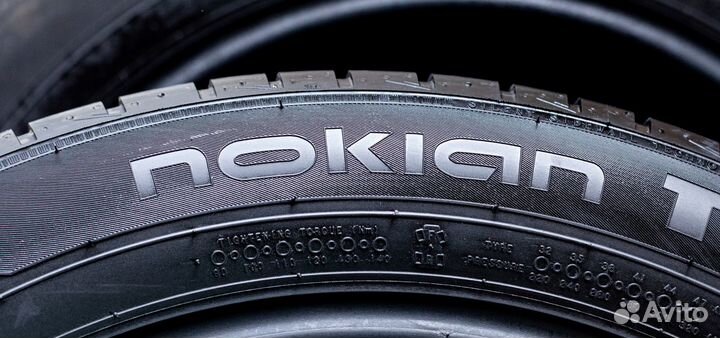 Nokian Tyres Hakka Blue 2 215/55 R17 100H