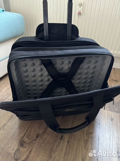 Чемодан samsonite ручная кладь