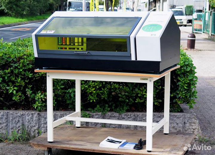 Уф-принтер Roland LEF-20