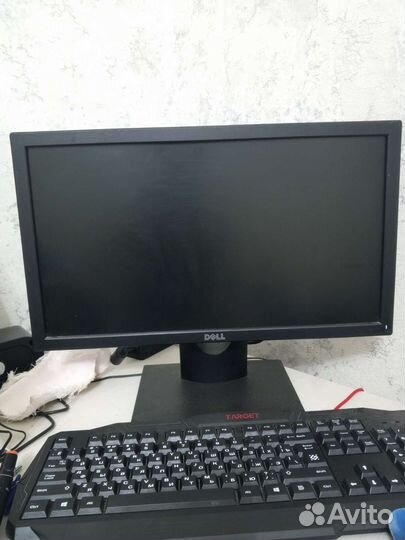 Монитор Dell E2016HV