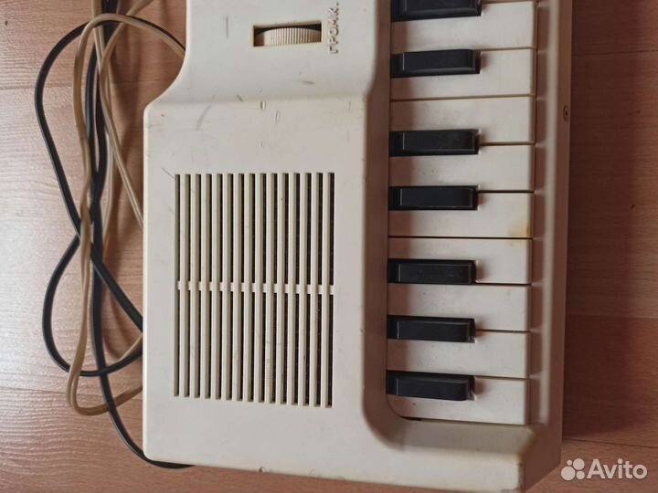 Музыкальный синтезатор Фаэми СССР