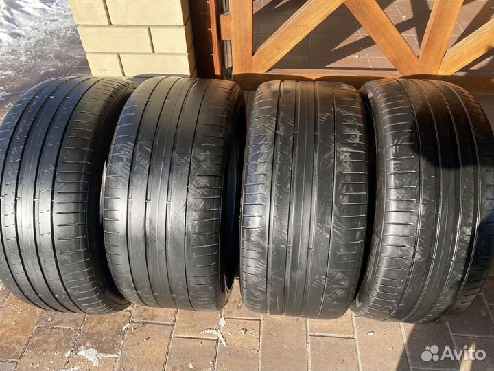 Pirelli P Zero 275/40 R21 и 315/35 R21 111Y