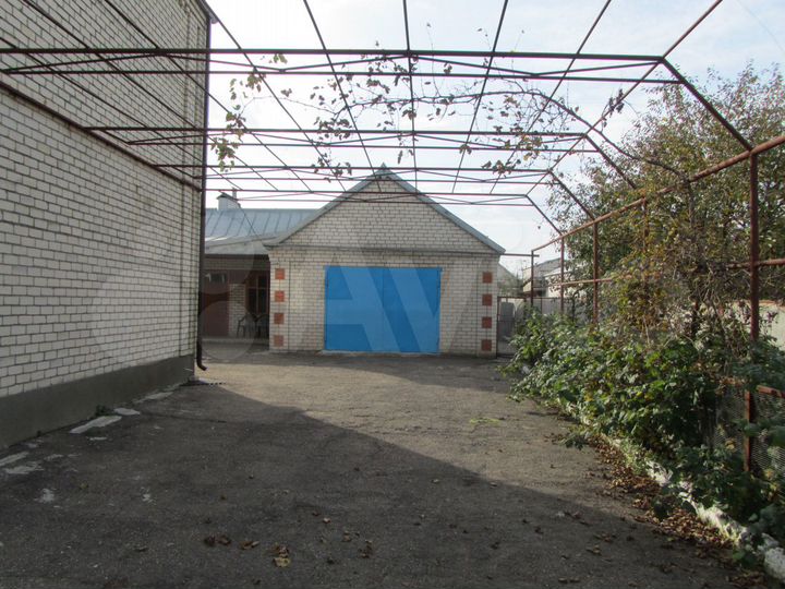 Дом 223 м² на участке 12,3 сот.