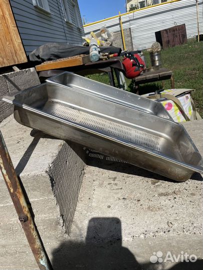 Поддон из нержавейки с дырочками