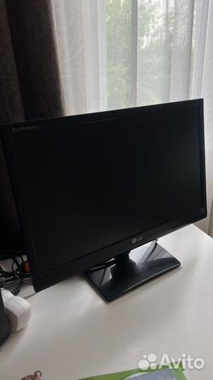 Монитор lg flatron e2241