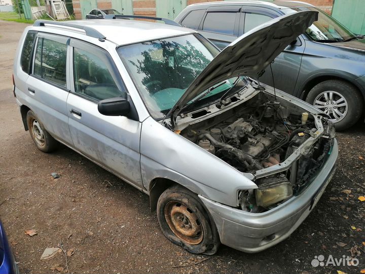 Продам запчасти мазда