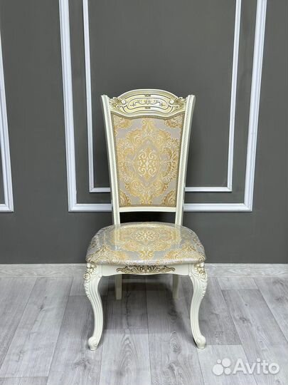 Комплект стол и стулья