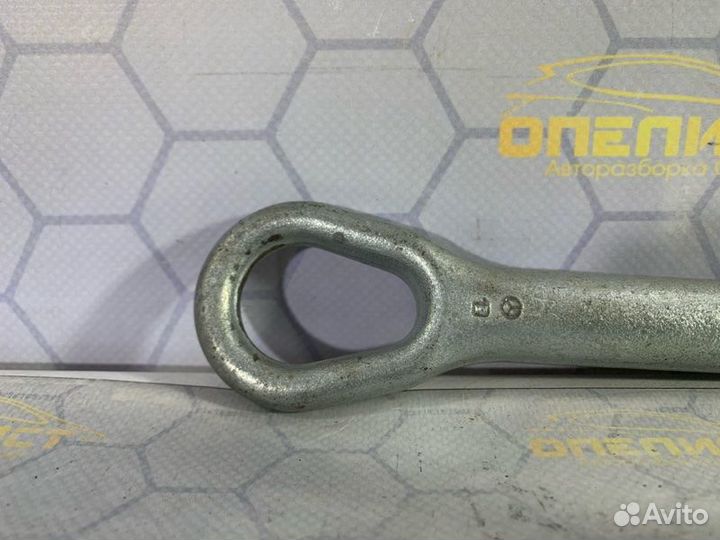 Буксировочный крюк Mercedes Cla 45 Amg 117 133