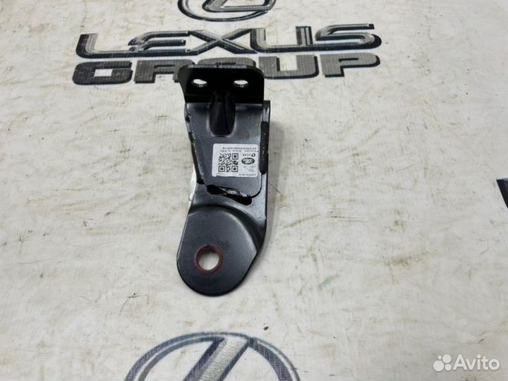 Кронштейн сиденья зад. Land Rover Range Rover Vela