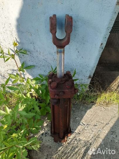 Гидроцилиндр бу