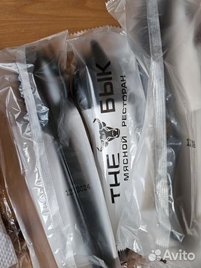 Наборы одноразовых столовых приборов