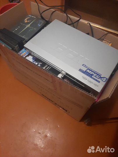 Dvd проигрыватель и диски с фильмами