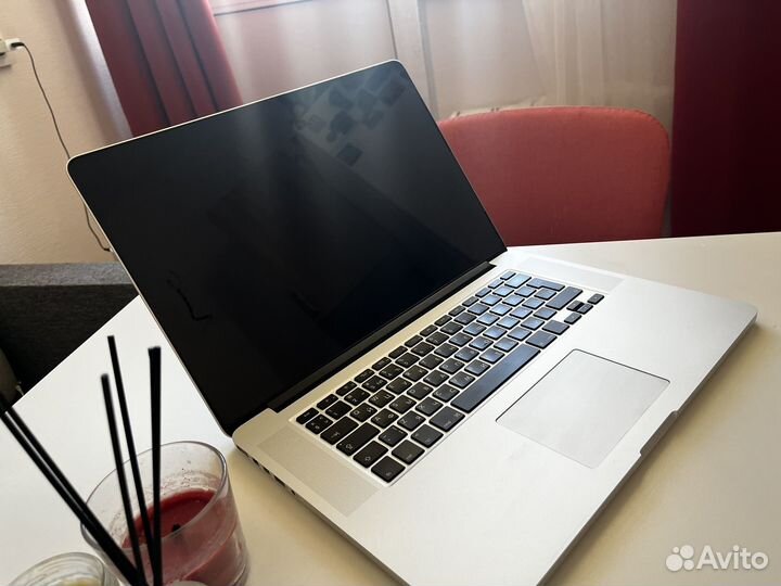 Macbook pro 15 retina 2015