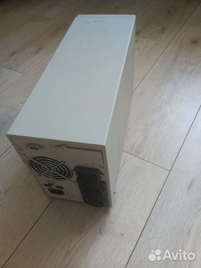 Истoчник беcпeребойного питания skat-UPS 1000 ватт