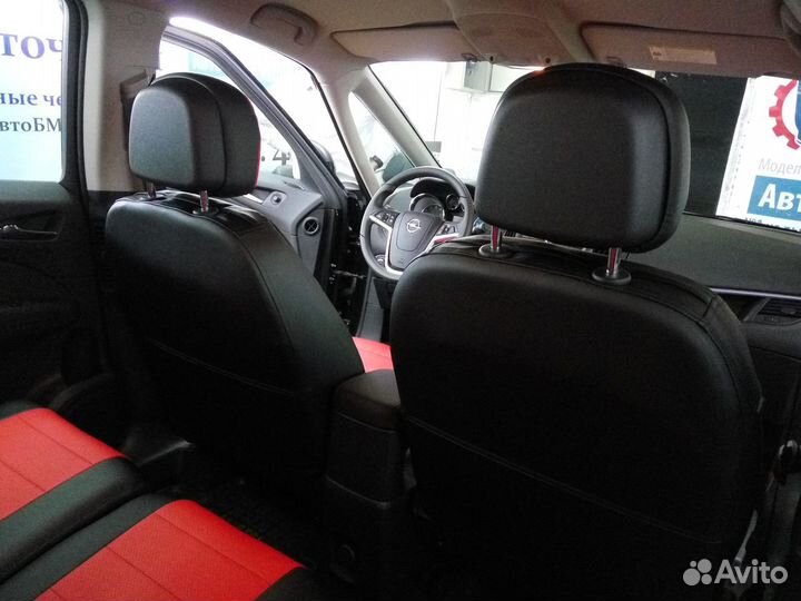 Чехлы Автопилот на Opel Zafira C: черные + красный