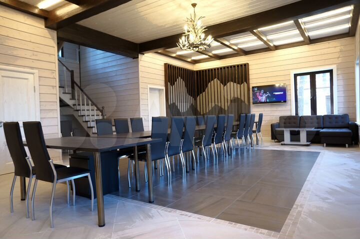 Коттедж 230 м² на участке 40 сот.