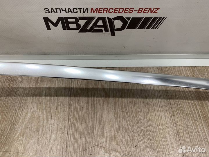 Молдинг двери задней правой Mercedes W222 S 222