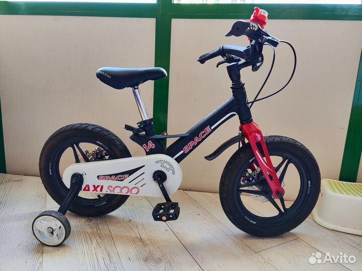 Детский велосипед 14 дюймов maxiscoo space