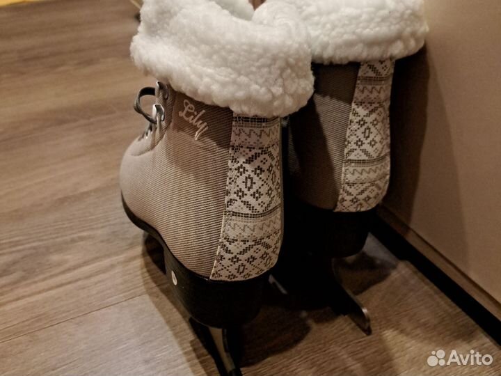 Коньки фигурные новые 37 размер