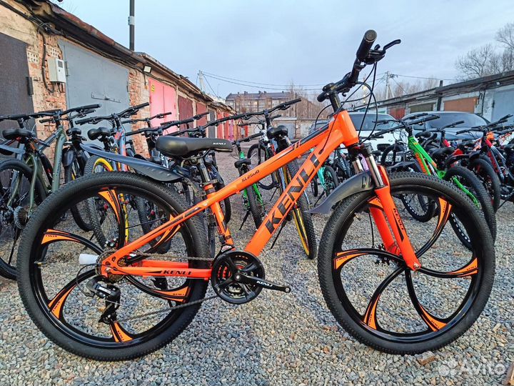 Велосипеды на литье яркие