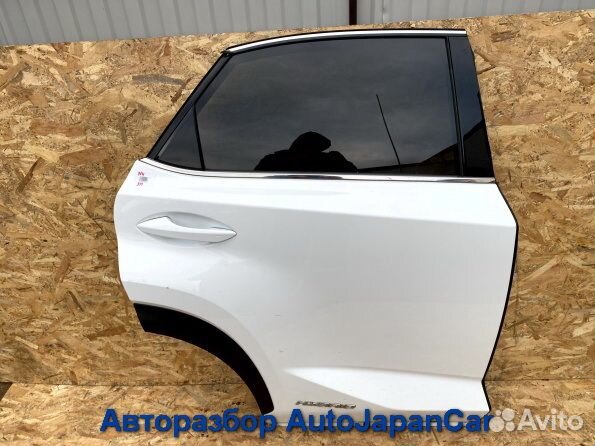 Lexus NX (2014-2021г) задняя правая дверь