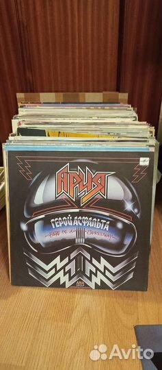 Виниловые пластинки 800 шт