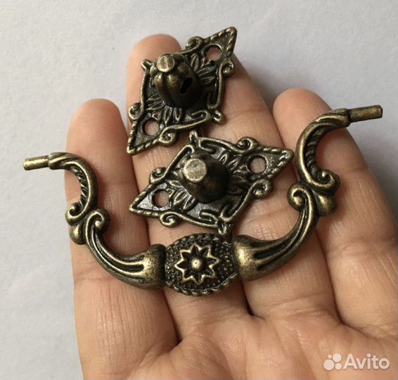 Ручки кронштейны гвозди разные филигрань углы