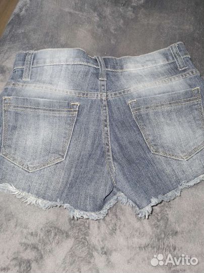 Джинсовые шорты