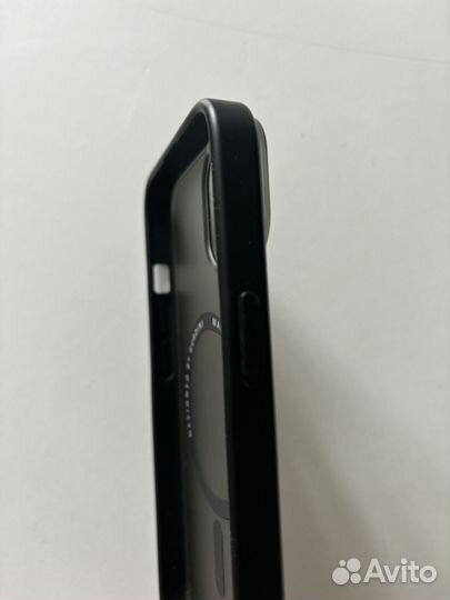 Чехол на iPhone 14