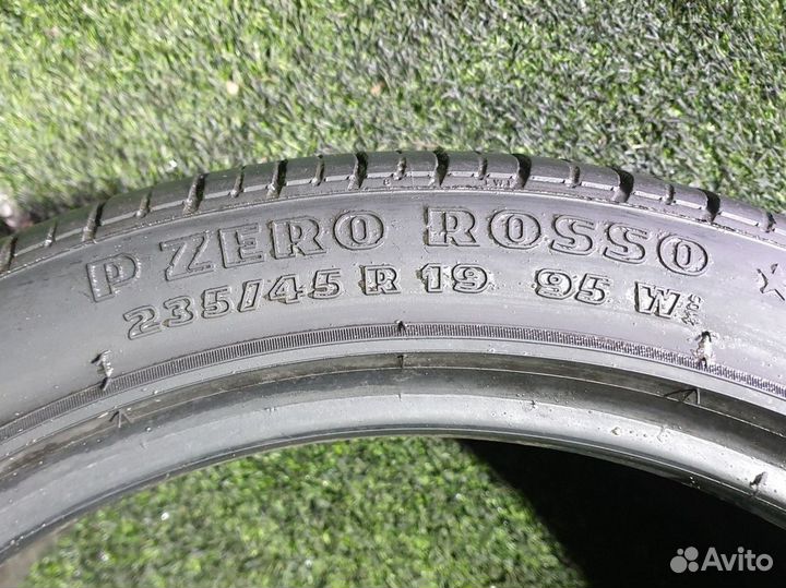 Pirelli P Zero Rosso 235/45 R19 95W