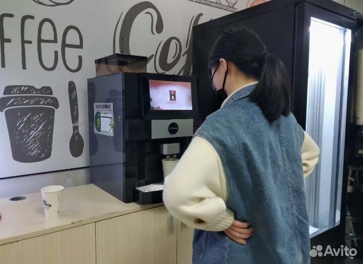 Кофеавтомат для зернового кофе Jetinno