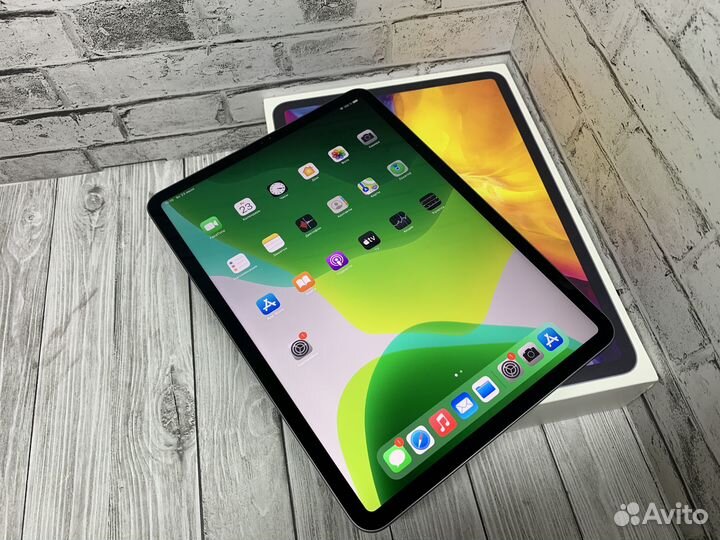 Apple айпад про 11 2020года на 256гб
