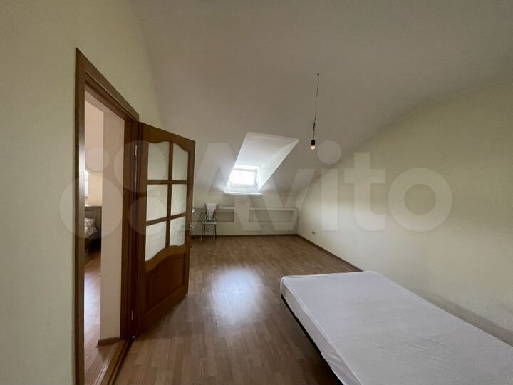 Комната 40 м² в 3-к., 2/2 эт.