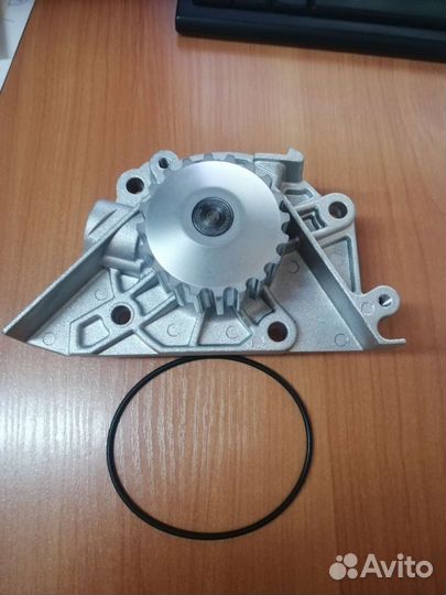 Помпа Peugeot 206/307/406/407: Citroen C4/C5