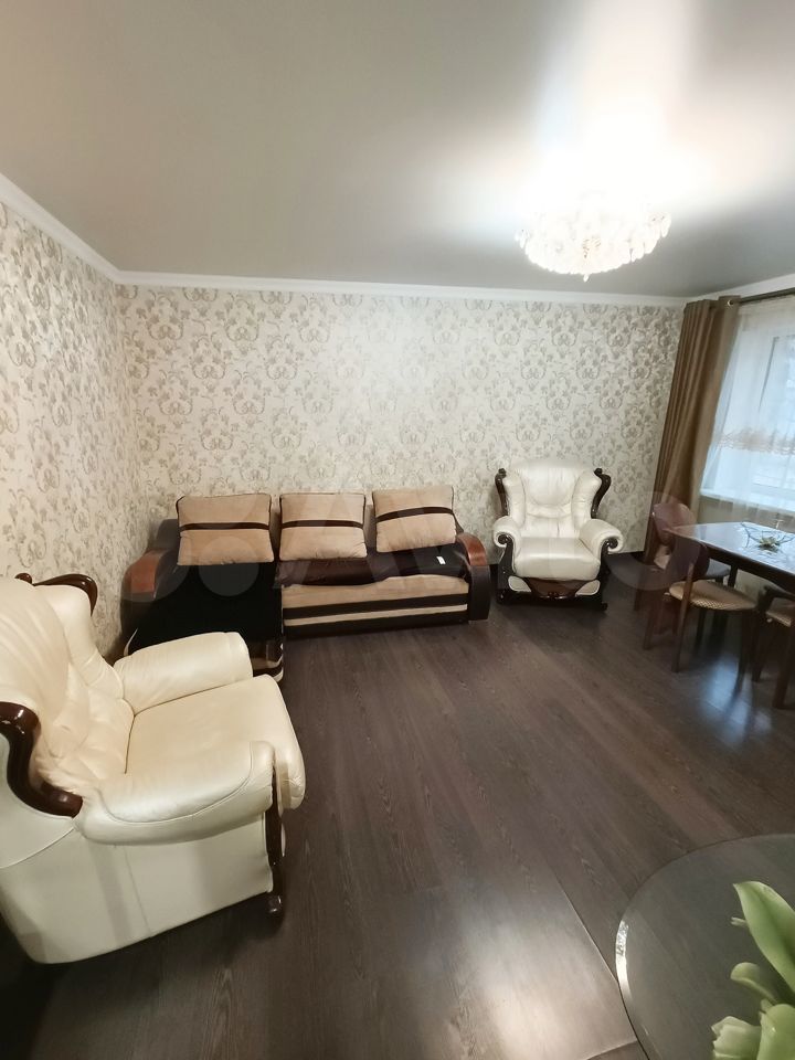 2-к. квартира, 43 м², 1/5 эт.